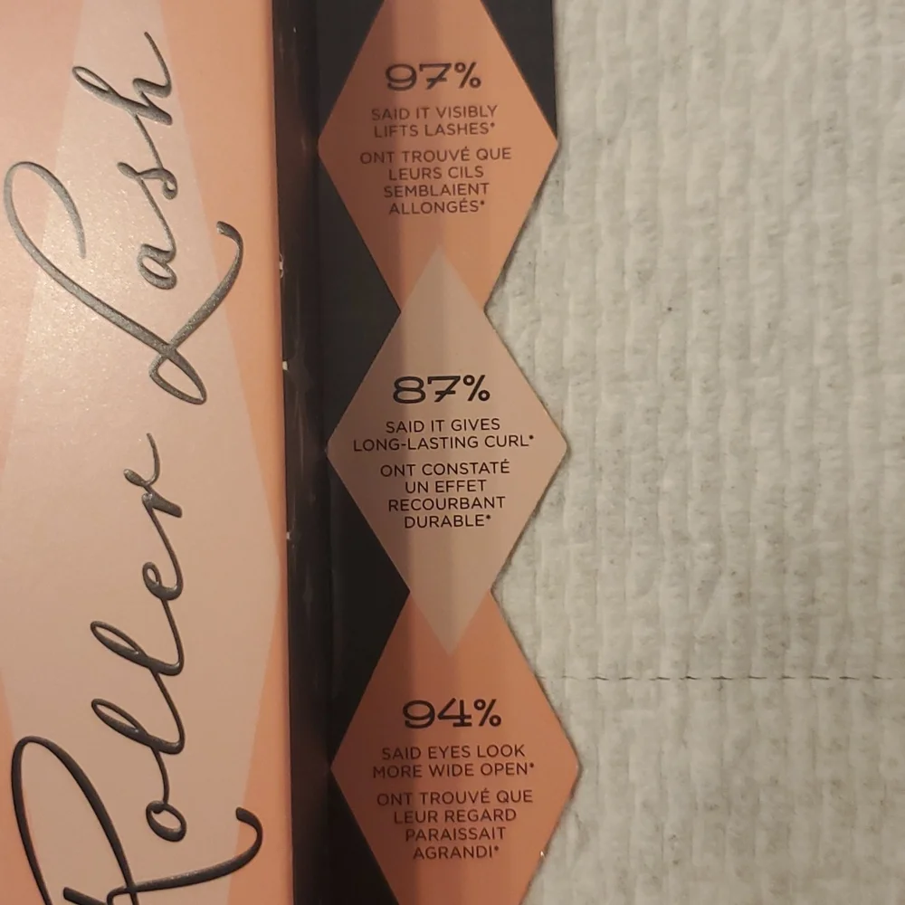 BENEFIT BLACK MASCARA